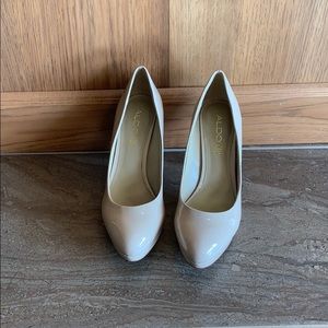 Aldo | Patent leather pointed nude heels